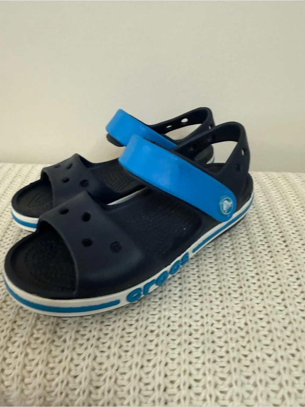 Crocs Kids Navy & Blue Sandal with Adjustable Strap size 11